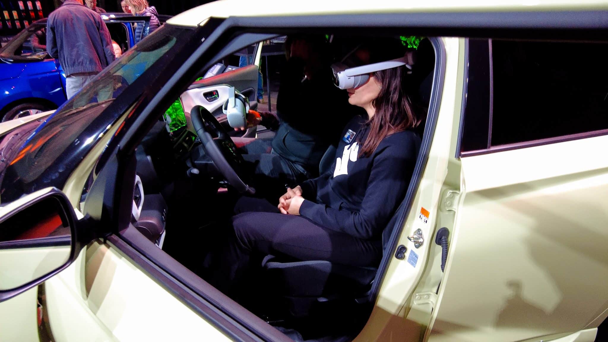 Suzuki VR bril vrouw auto