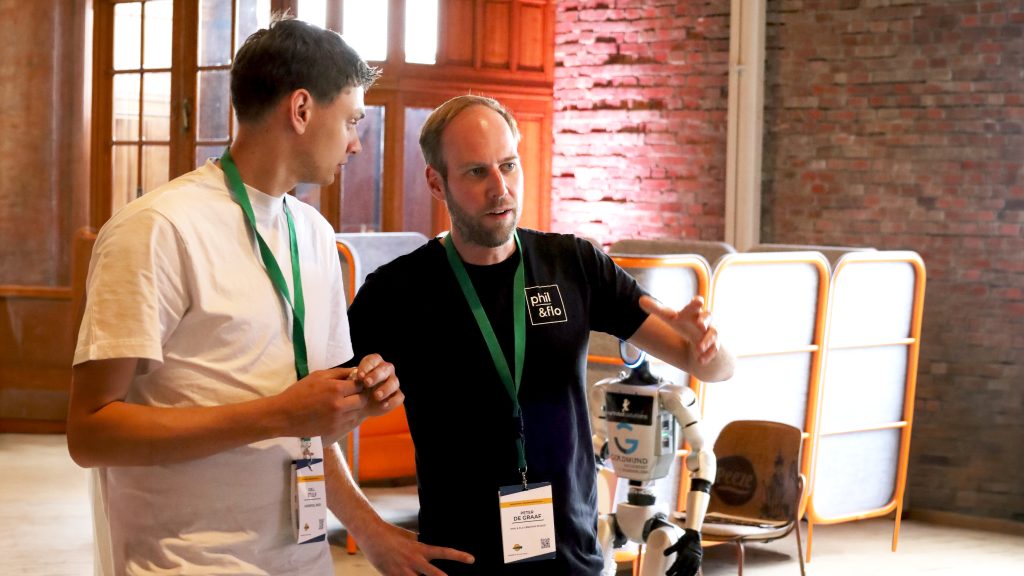 Peter de graaf phil en flo traning ai video academy 3 - Training - AI - Phil & Flo Creative Studio
